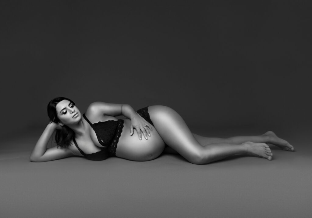 20221012_ZANI_24611_Studio_Photographer_Maternity_By_Meagan_Sarah_Photography_Horsforth_Leeds_WEB-e1683371173565-1024×714